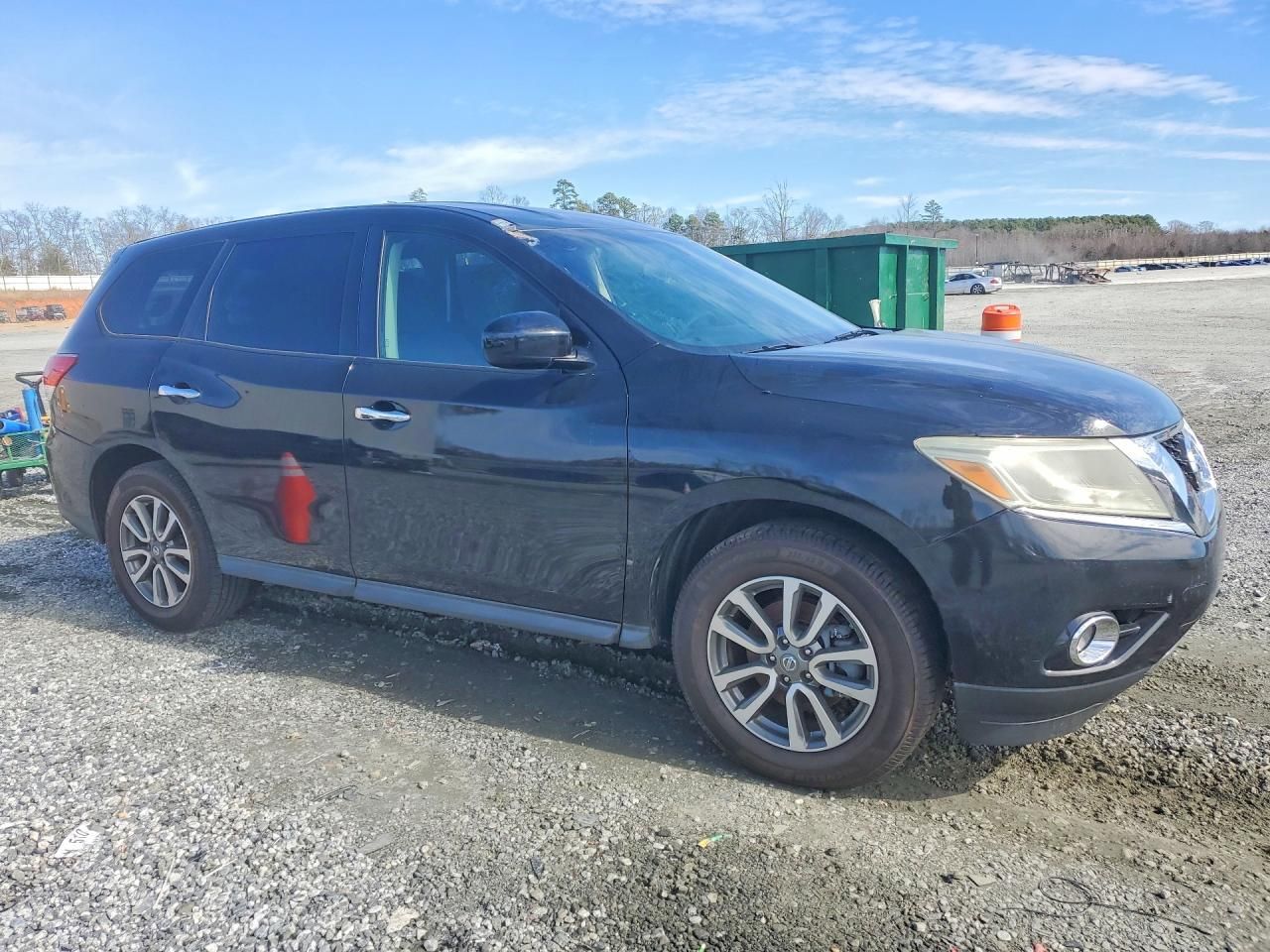 2013 Nissan Pathfinder s