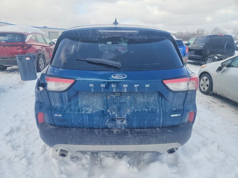 2020 Ford Escape se