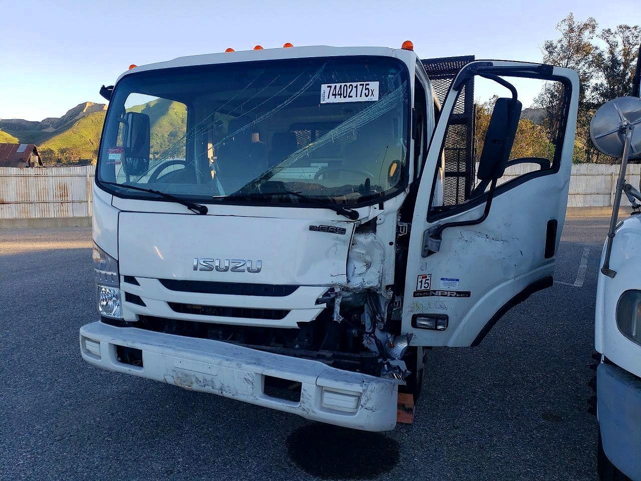 2020 Isuzu NPR HD Crew Cab Flatbed Truck