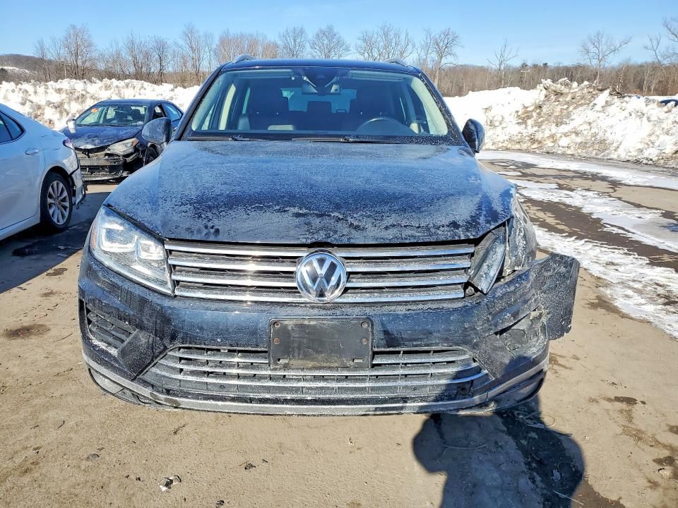 2016 Volkswagen Touareg Sport