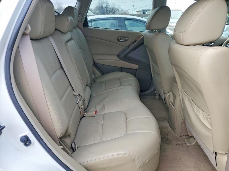 2012 Nissan Murano s