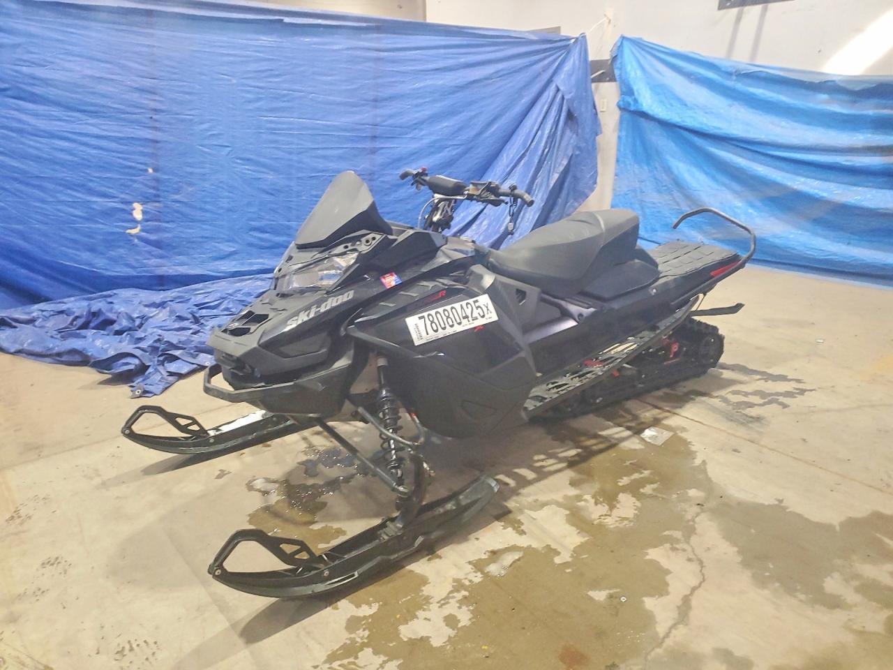 2022 Skidoo Renegade X