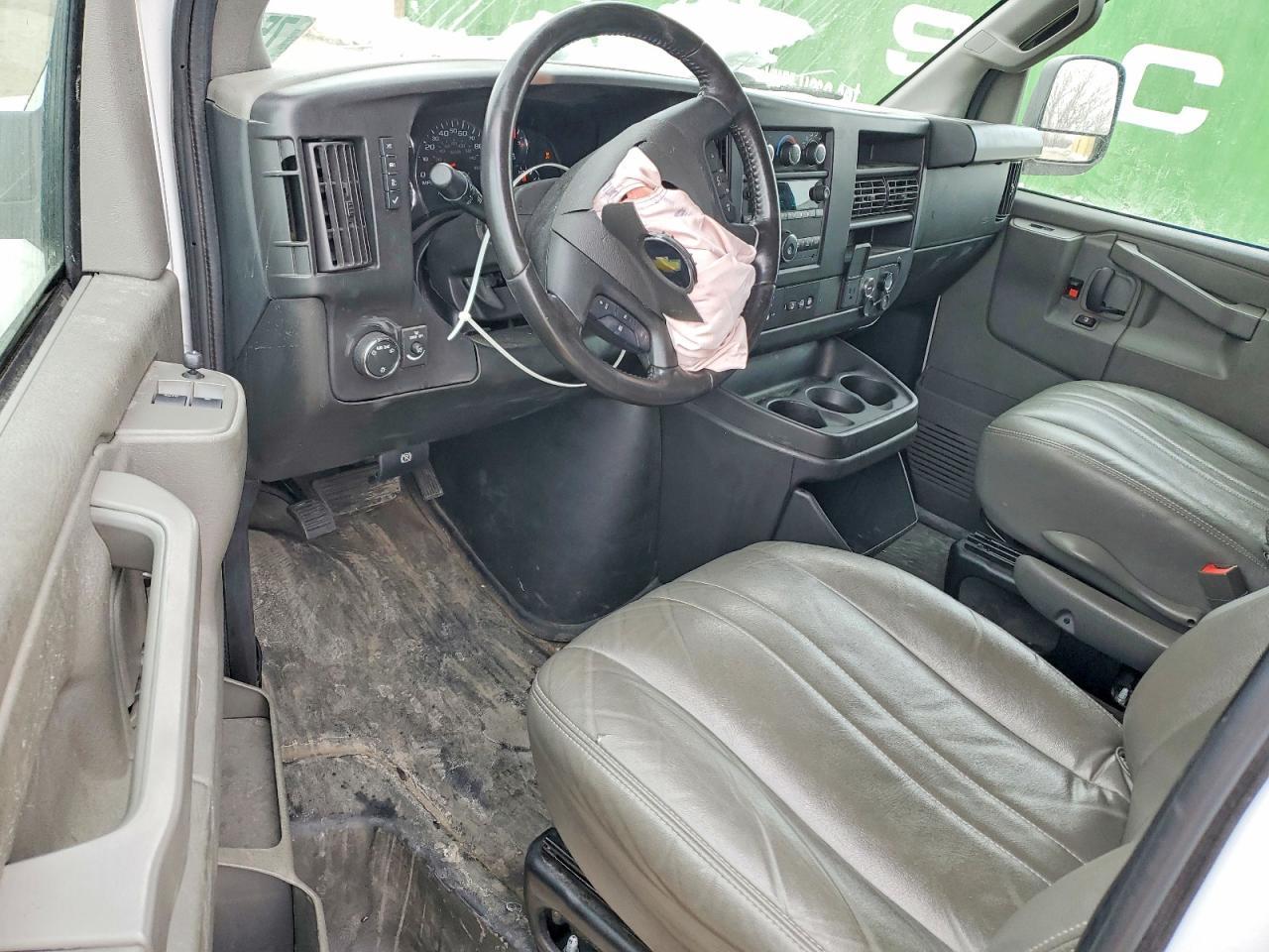 2022 Chevrolet Express 2500 Delivery Van