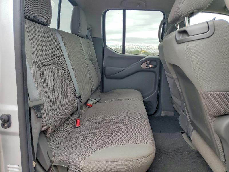 2014 Nissan Frontier s