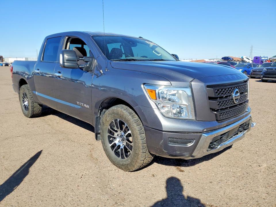 2021 Nissan Titan SV