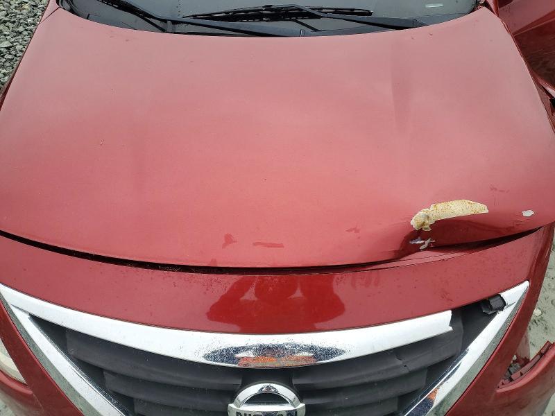 2019 Nissan Versa sv