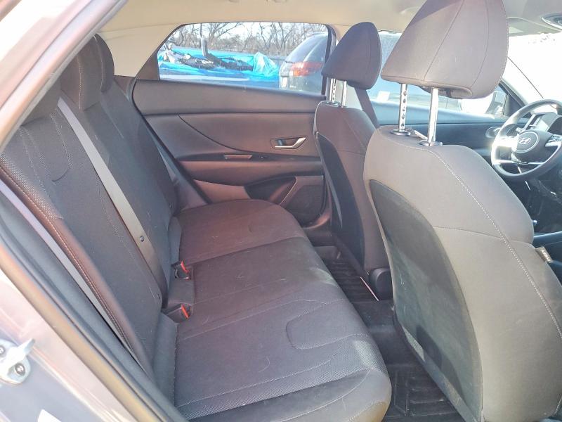 2021 Hyundai Elantra se
