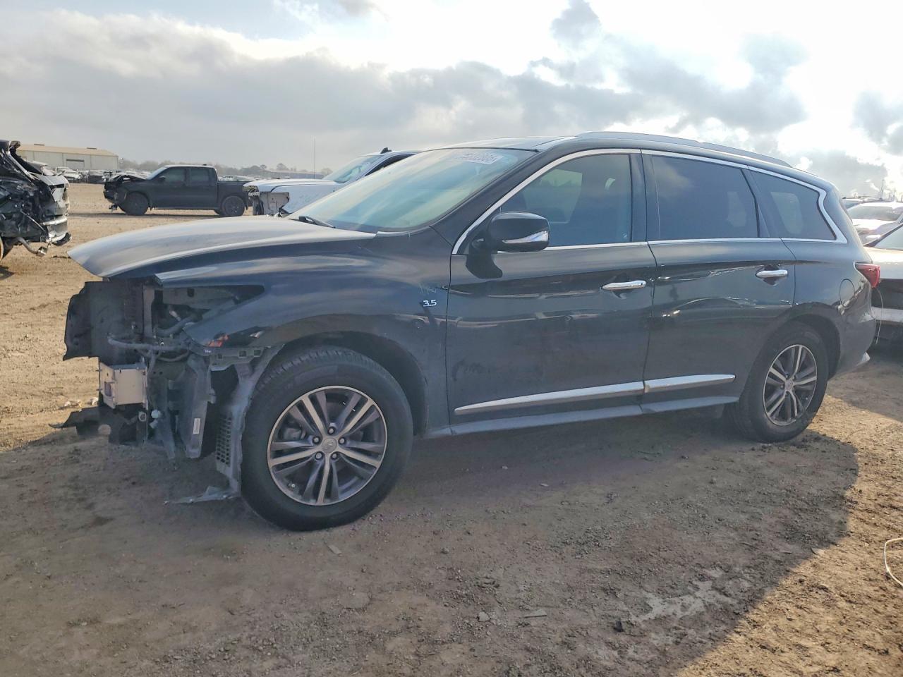 2018 Infinity Qx60 Base