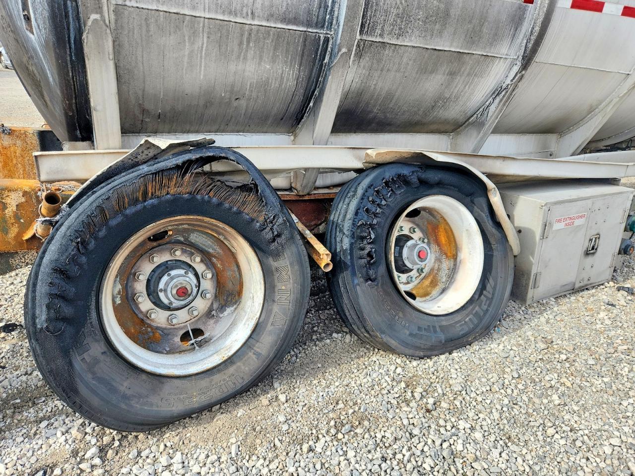 1998 Polar Tank Trailer 1998 Polar Fuel Tank Trailer