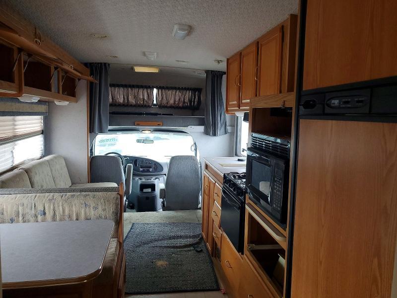 2003 Winnebago 2002 Ford E450 RV