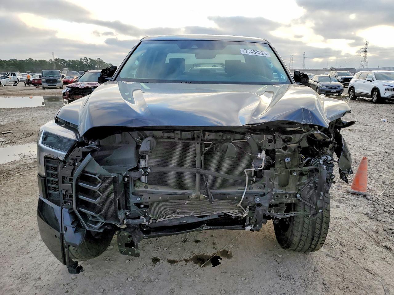 2024 Toyota Tundra Crewmax Limited
