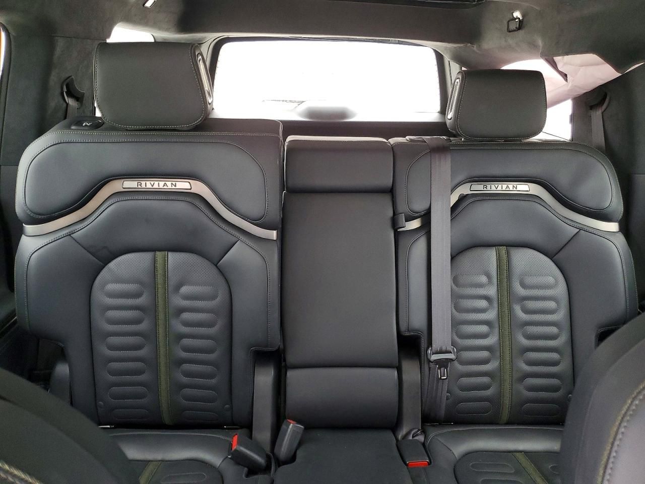 2023 Rivian R1S Adventure