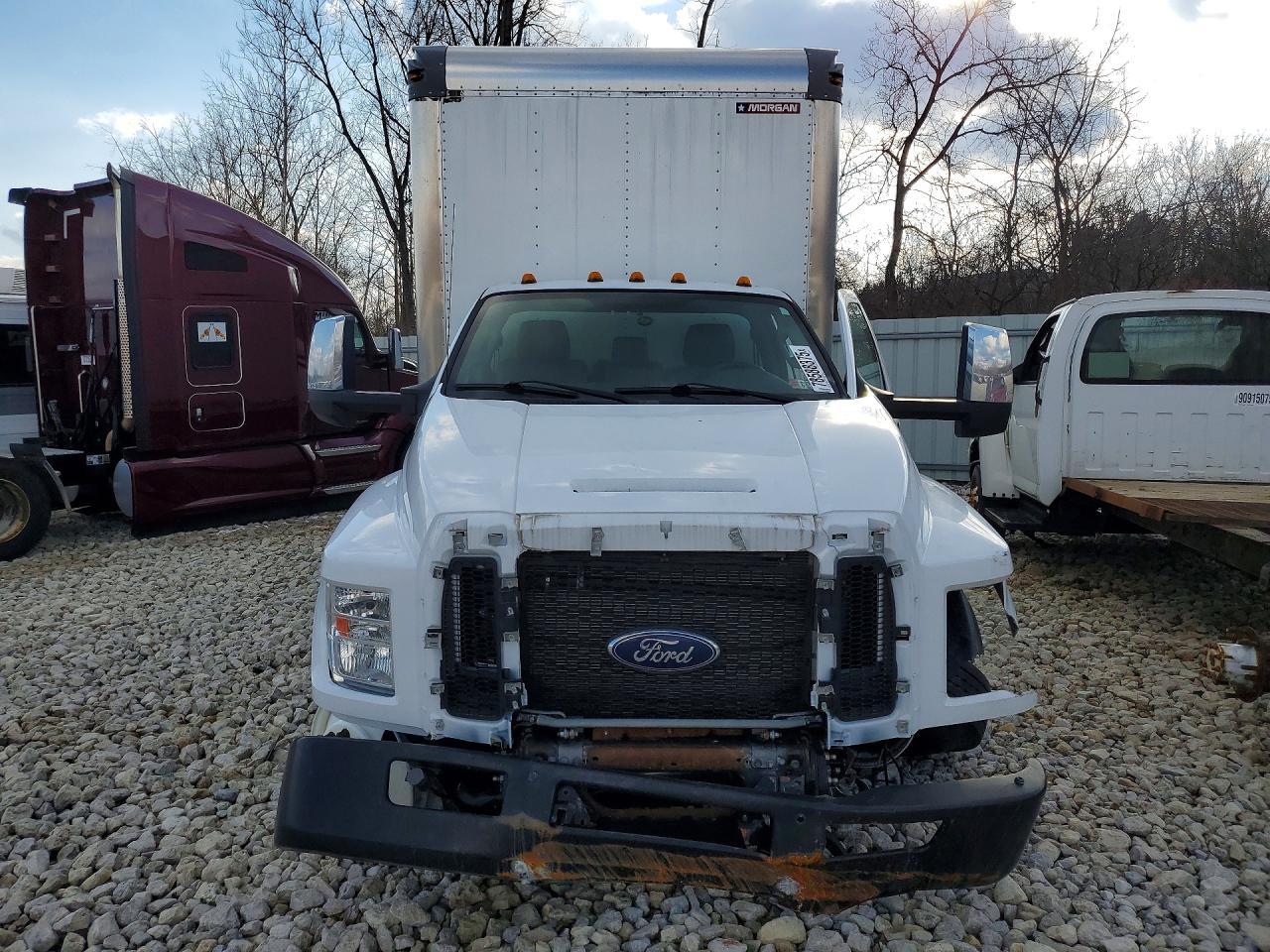 2022 Ford F750 Super Duty BOX Truck