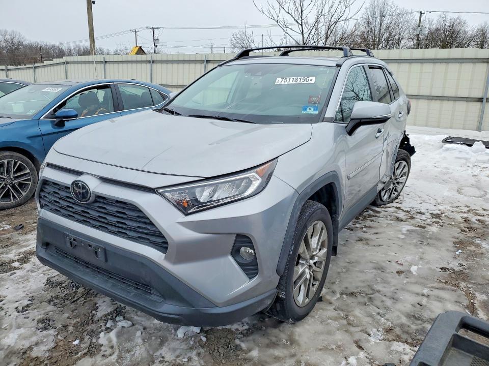 2020 Toyota Rav4 xle Premium