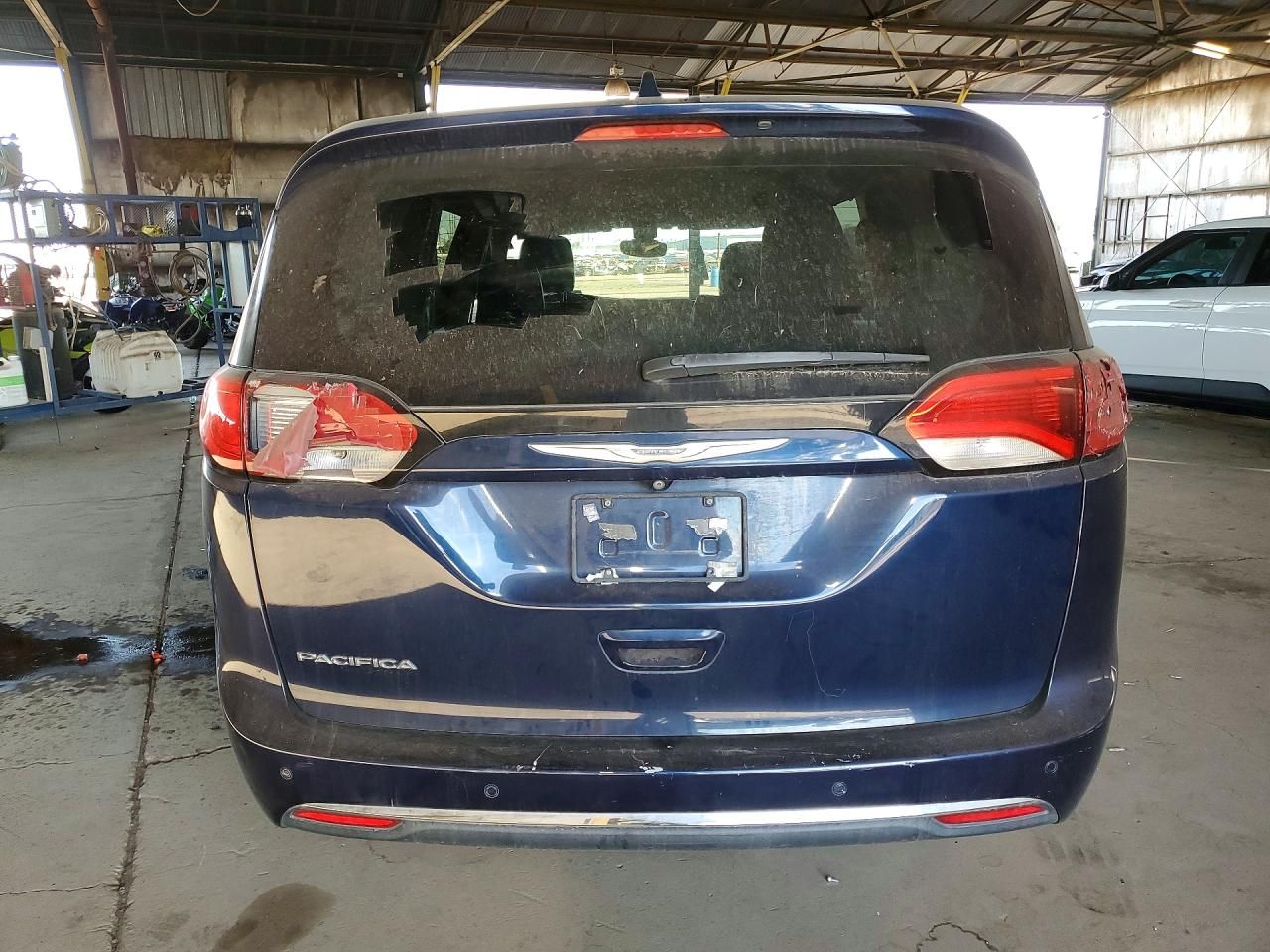 2017 Chrysler Pacifica Touring l