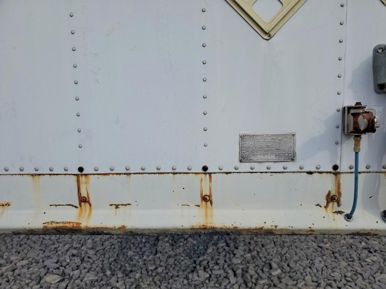 1997 Doresey DRY Van Trailer