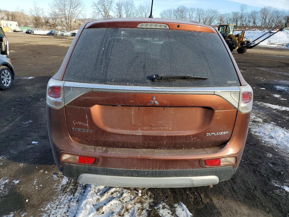 2015 Mitsubishi Outlander se
