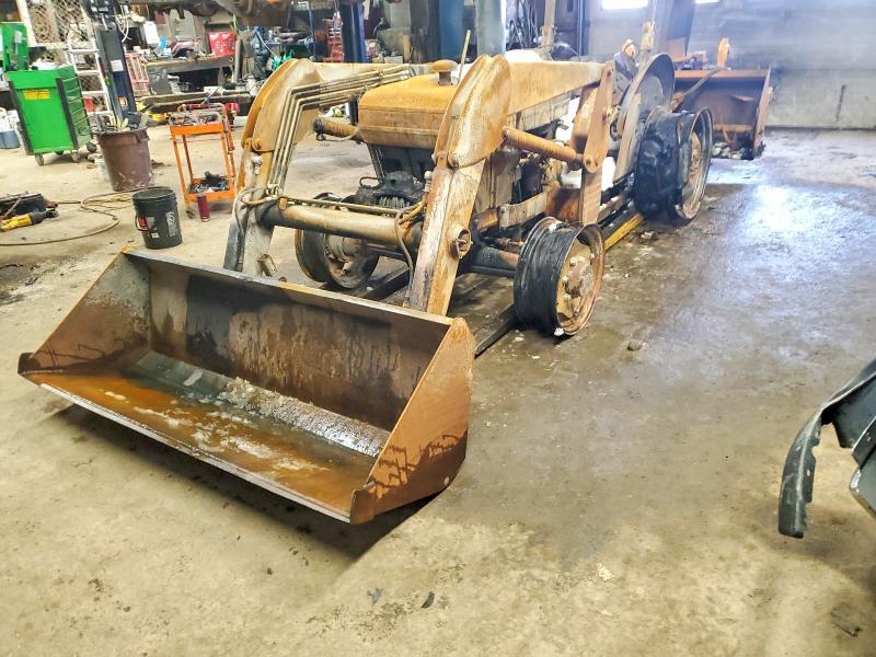 1984 Snowbird 1999 Snow Blower-Appliances