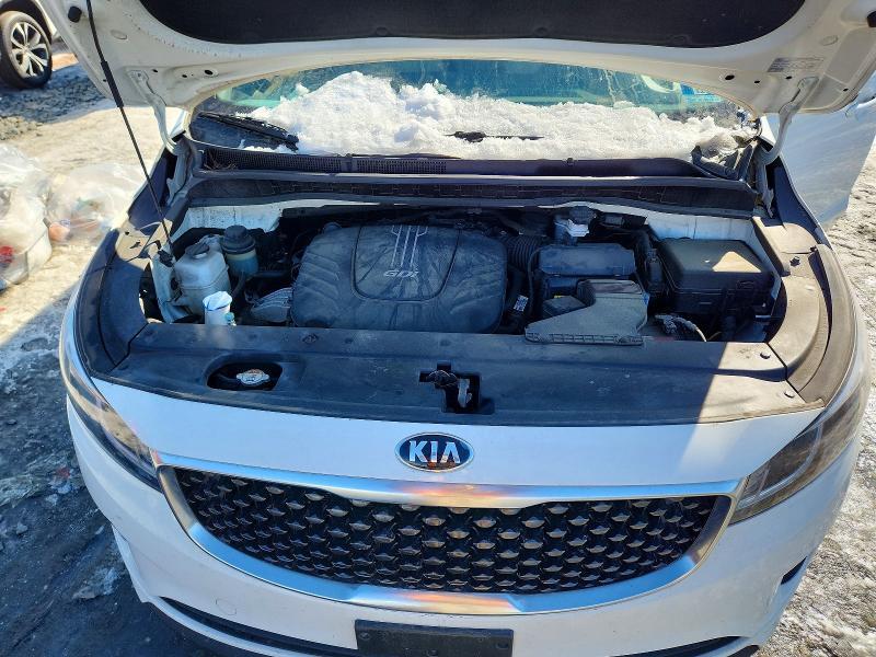 2018 KIA Sedona lx