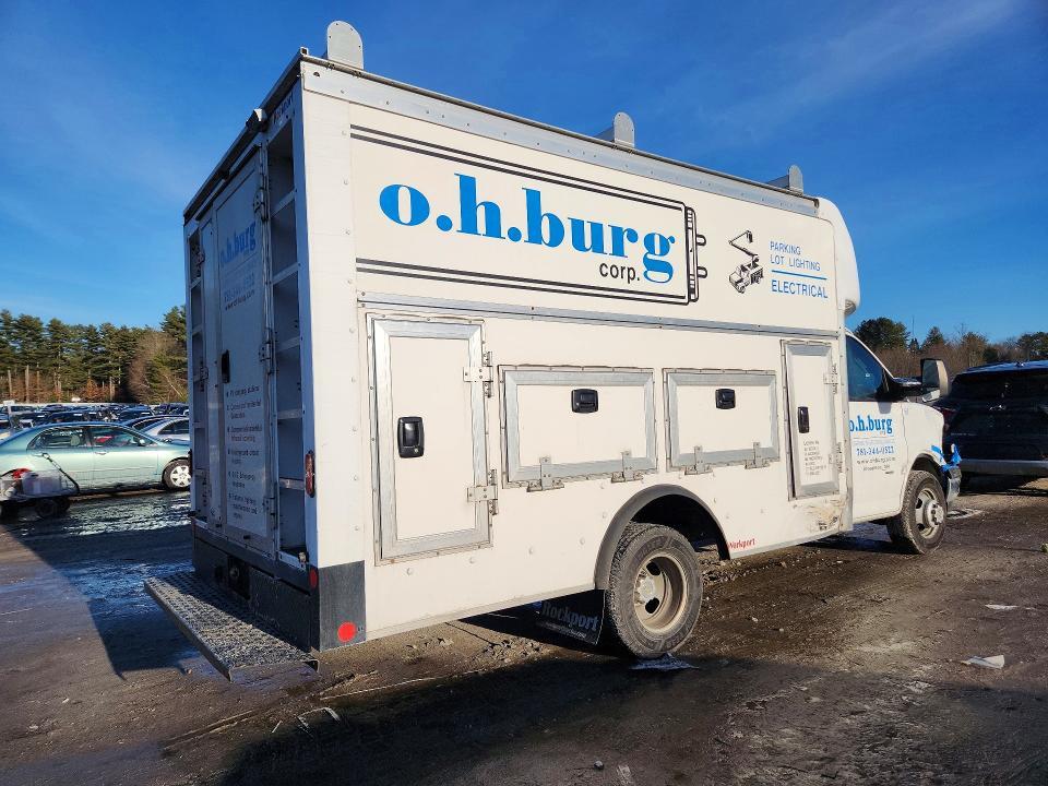2021 Chev Express G3500