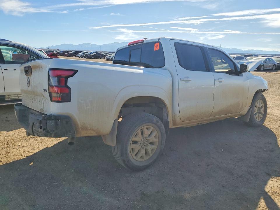 2022 Nissan Frontier sv