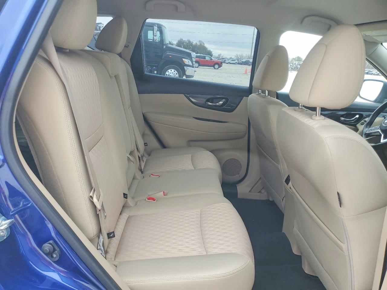 2020 Nissan Rogue s