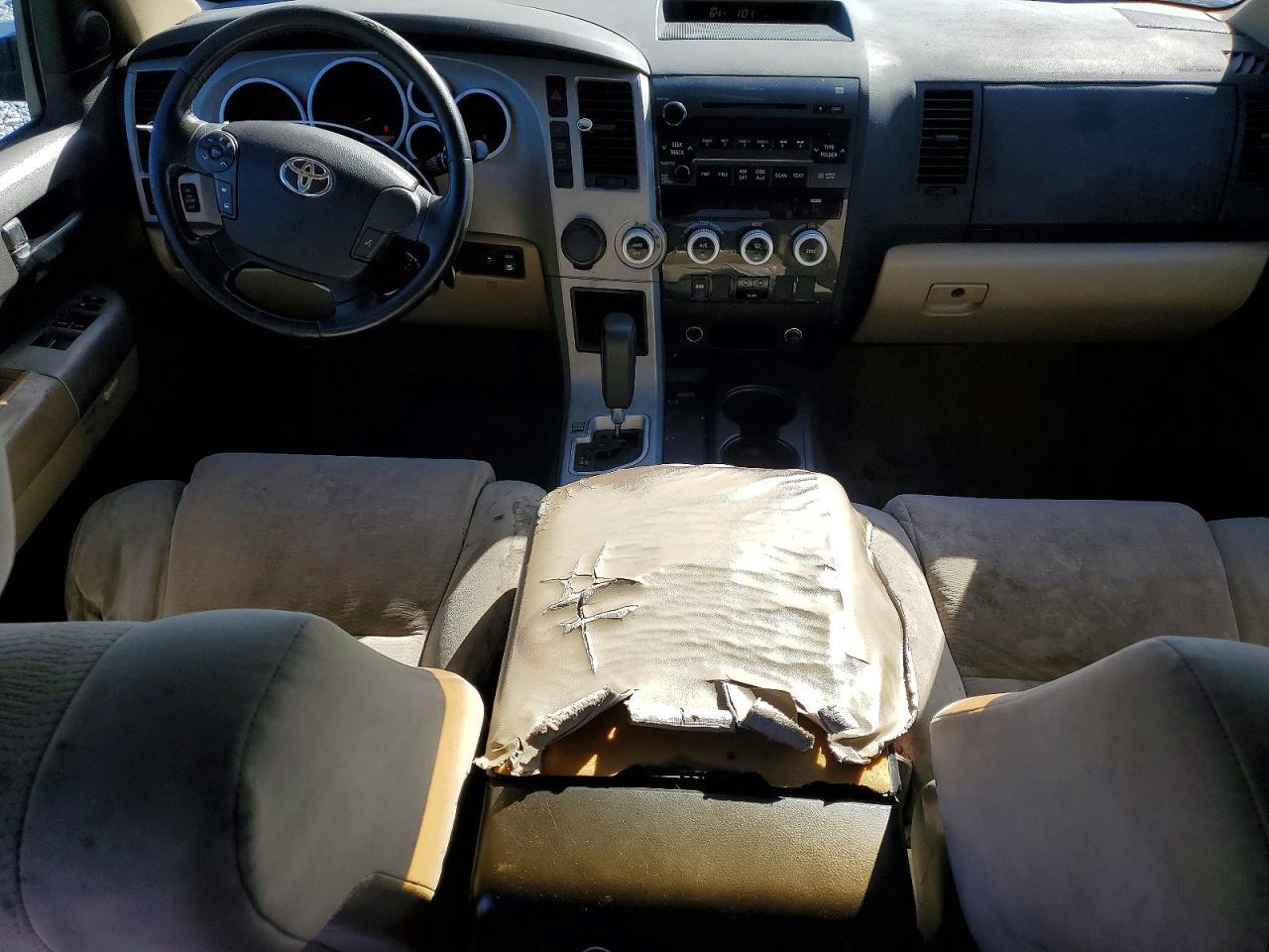 2008 Toyota Sequoia SR5