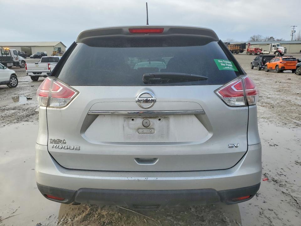 2015 Nissan Rogue sv