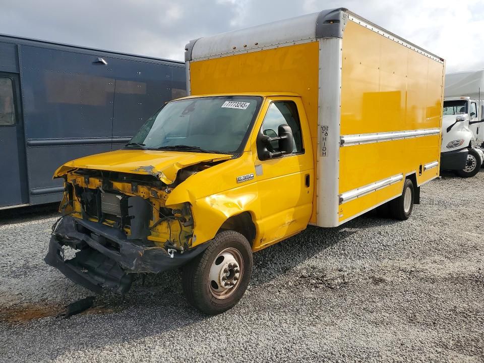 2022 Ford E350 box Truck
