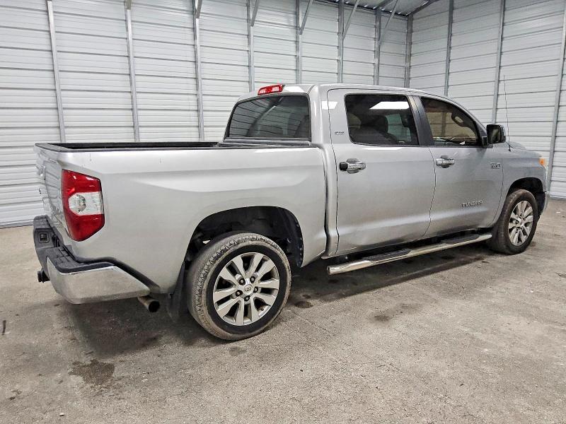2017 Toyota Tundra SR5