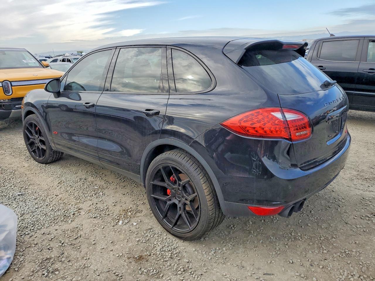 2011 Porsche Cayenne s