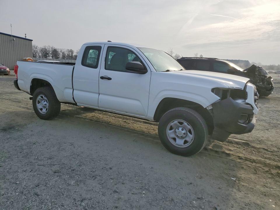 2017 Toyota Tacoma SR
