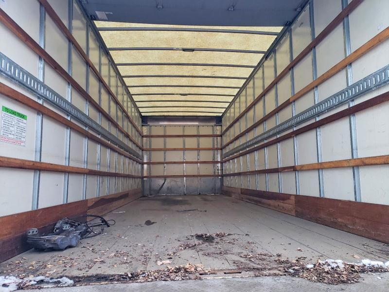 2017 International 4300 box Truck