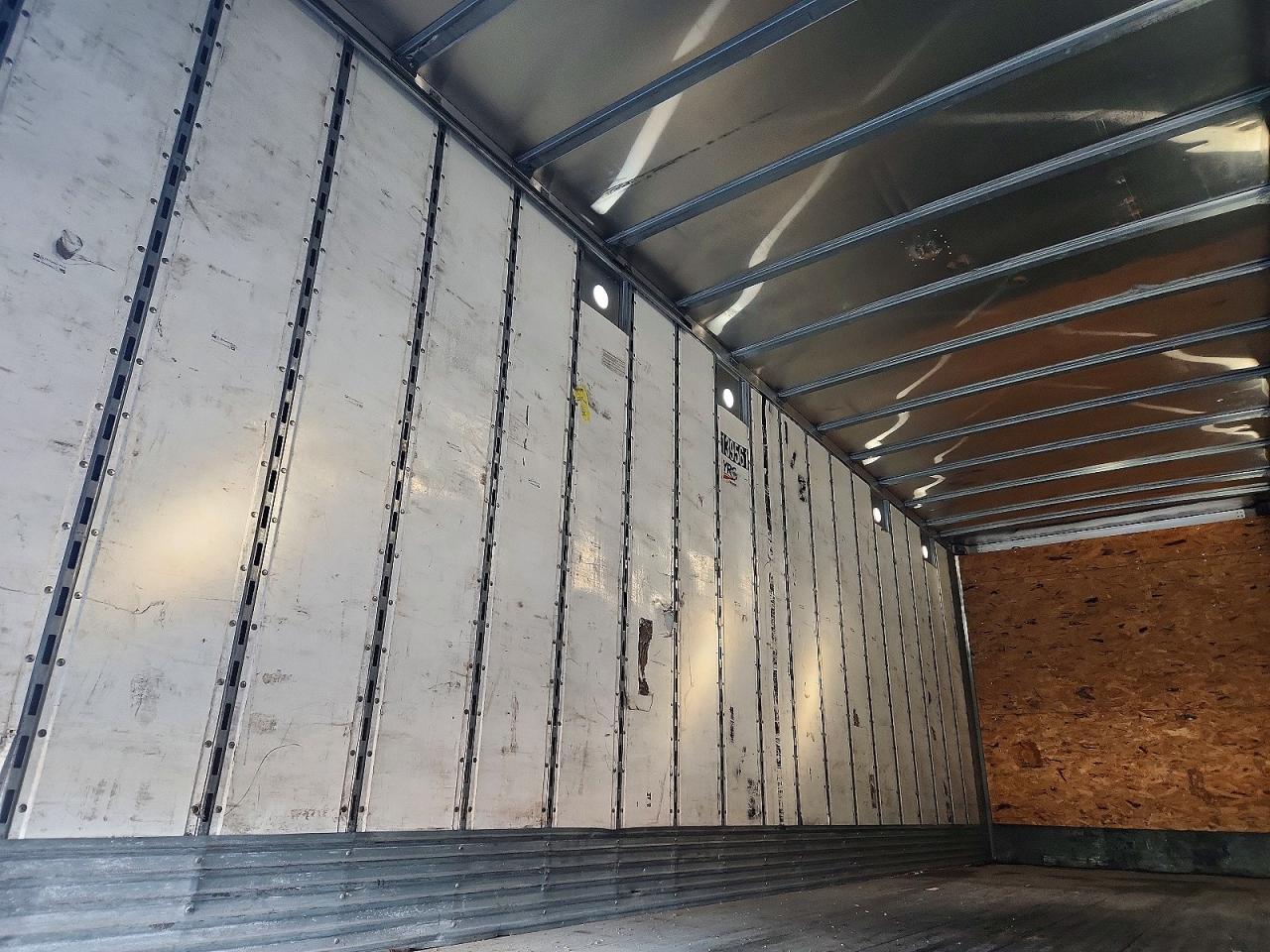 2017 Stoughton Trailers I