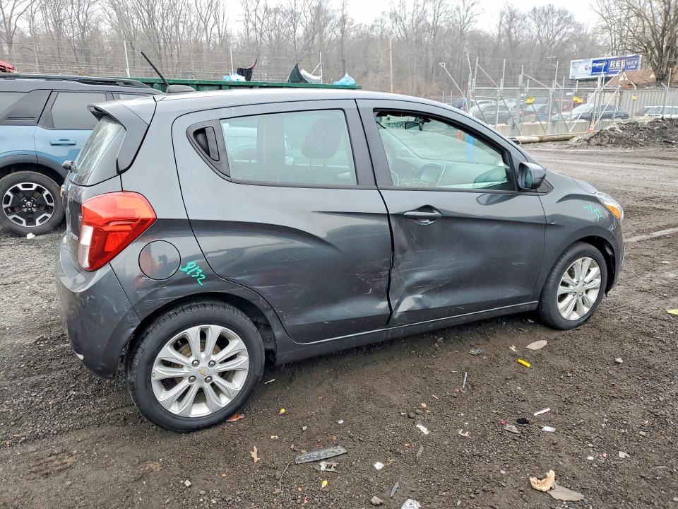 2017 Chevrolet Spark 1LT