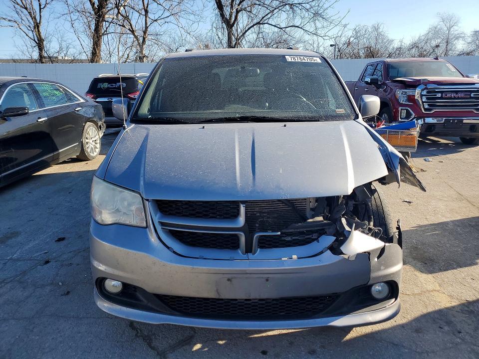 2013 Dodge Grand Caravan r