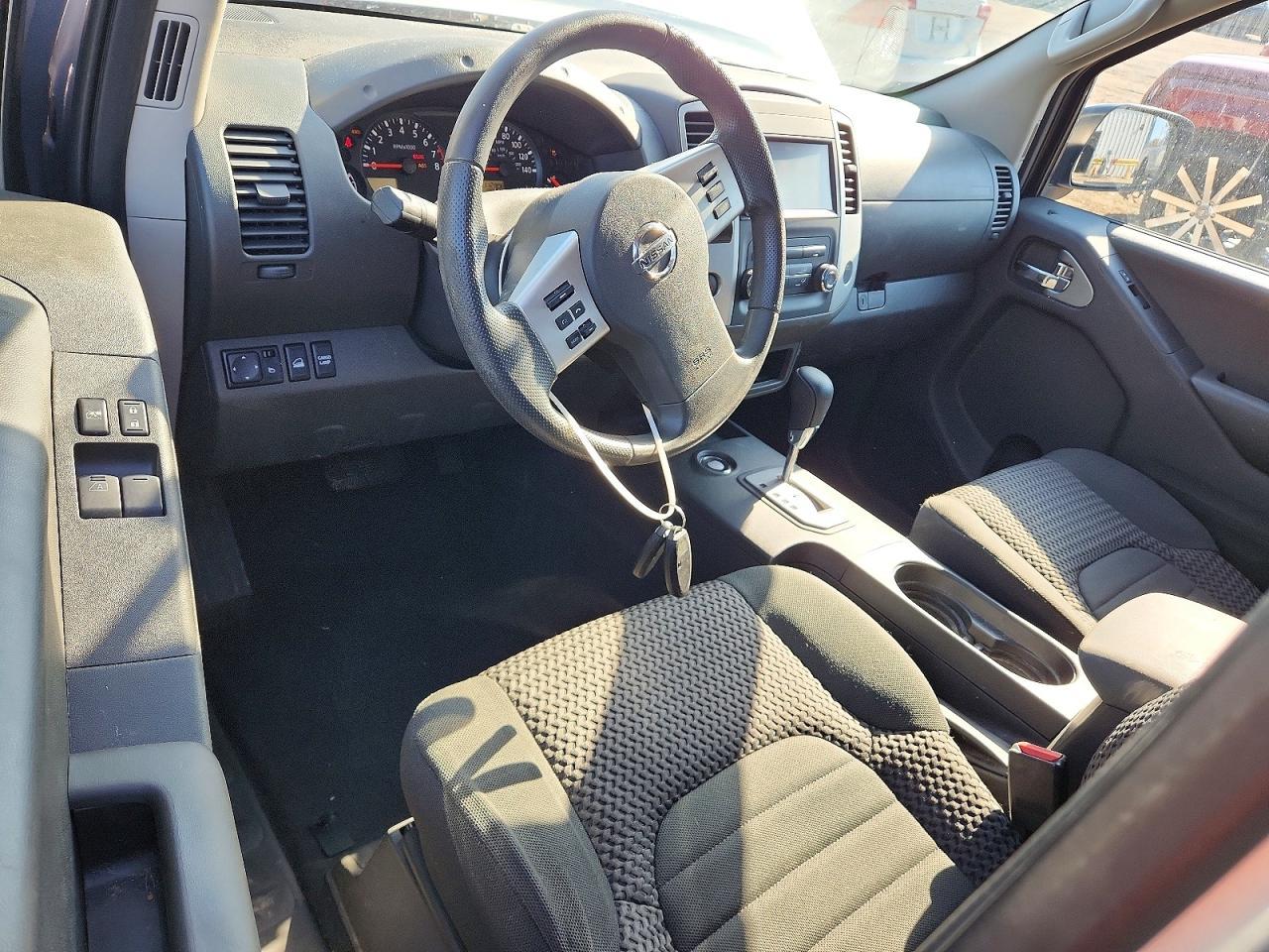 2020 Nissan Frontier sv