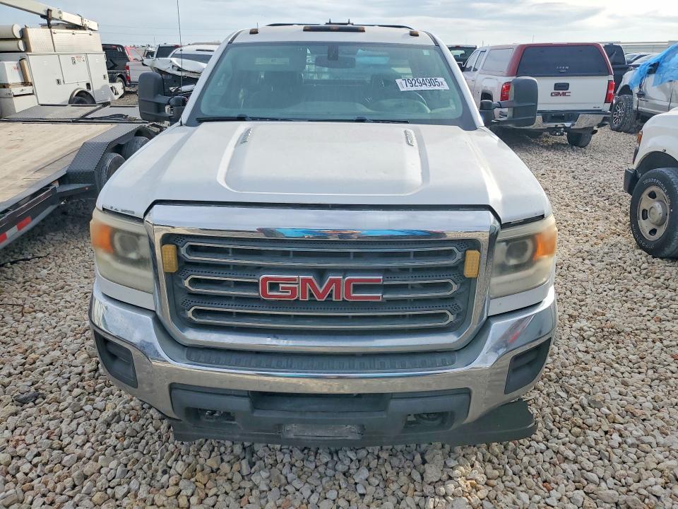 2015 GMC Sierra Flatbed Truck