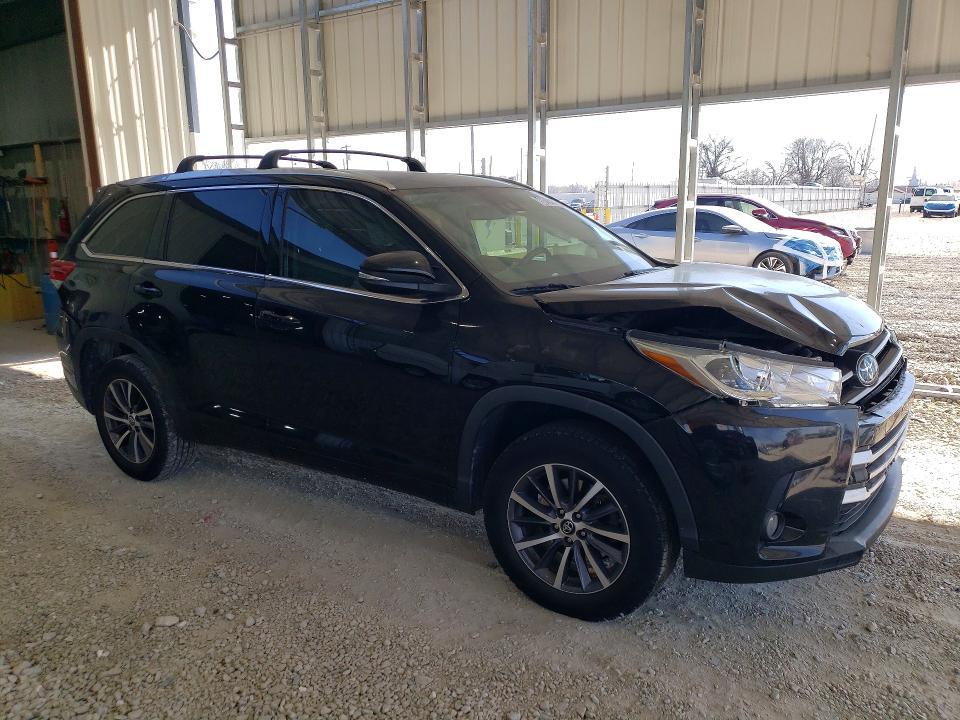 2018 Toyota Highlander xle