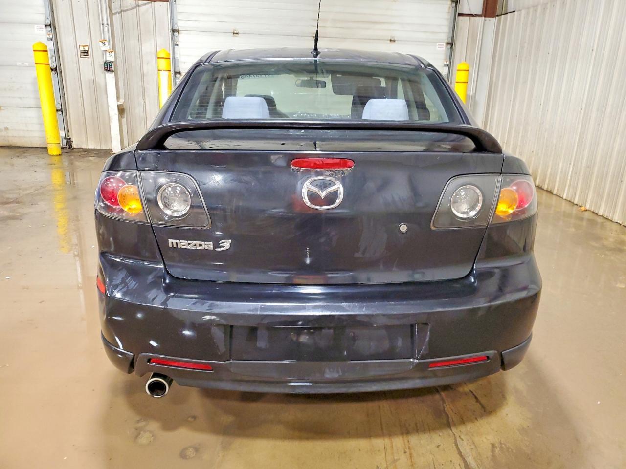 2005 Mazda 3 S