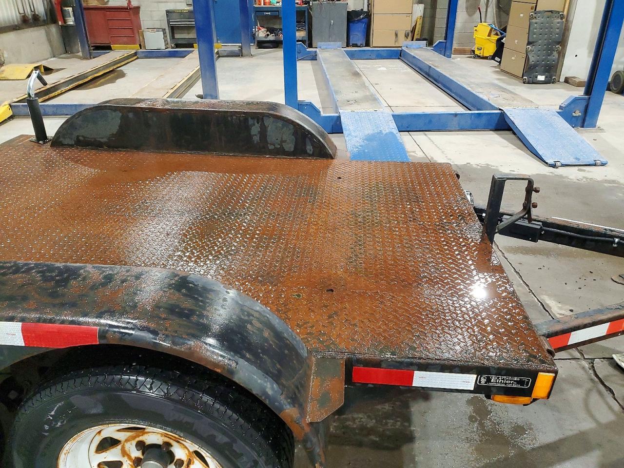 1999 Trail King Trailer