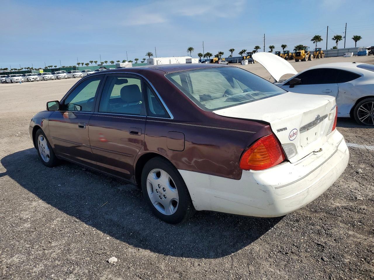 2003 Toyota Avalon xl
