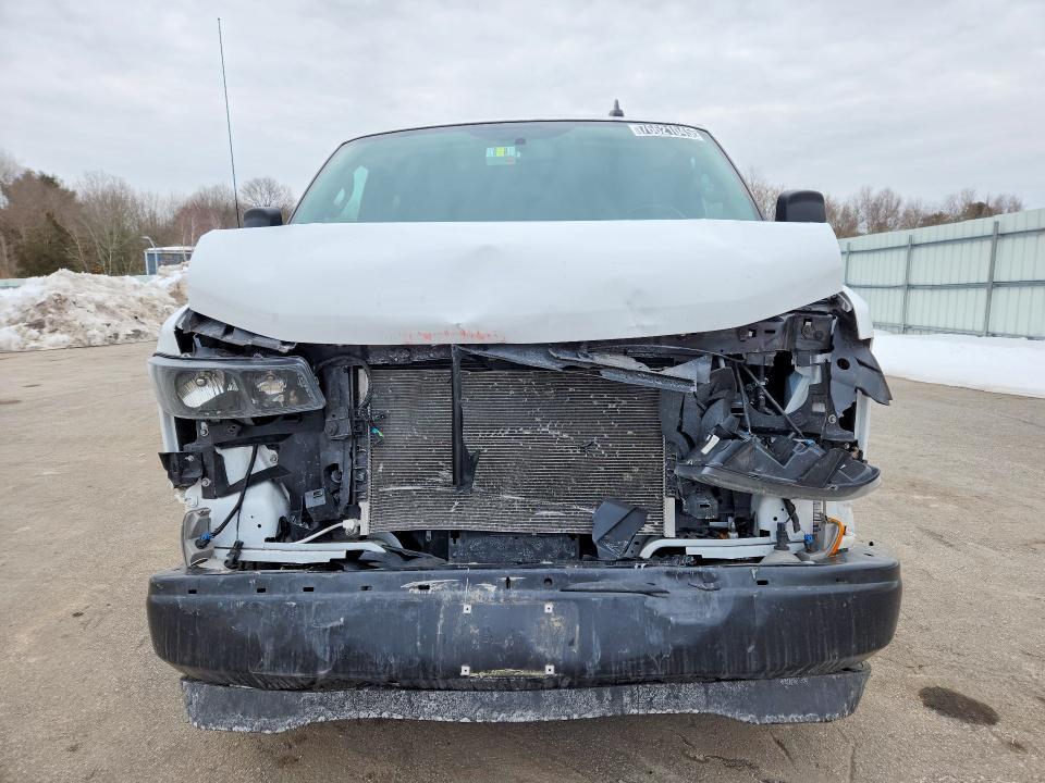 2023 Chevrolet Express G3500 LS