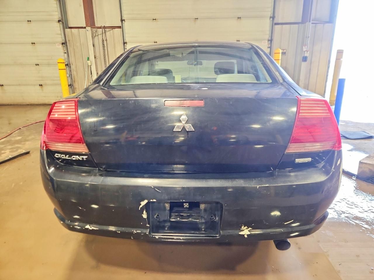 2004 Mitsubishi Galant es Medium