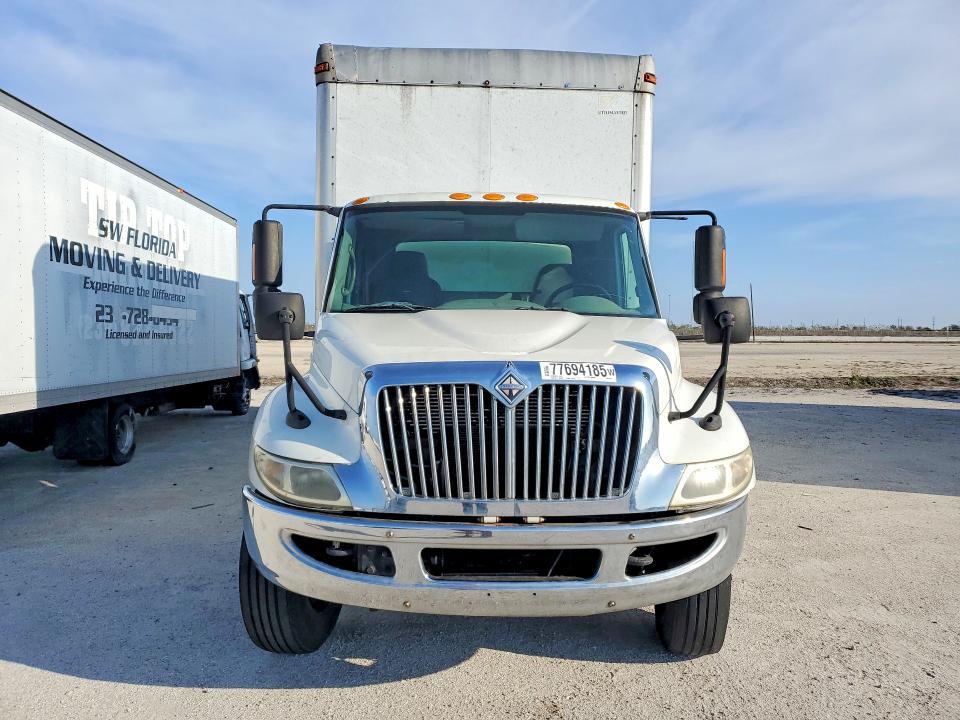 2010 International 4000 4300