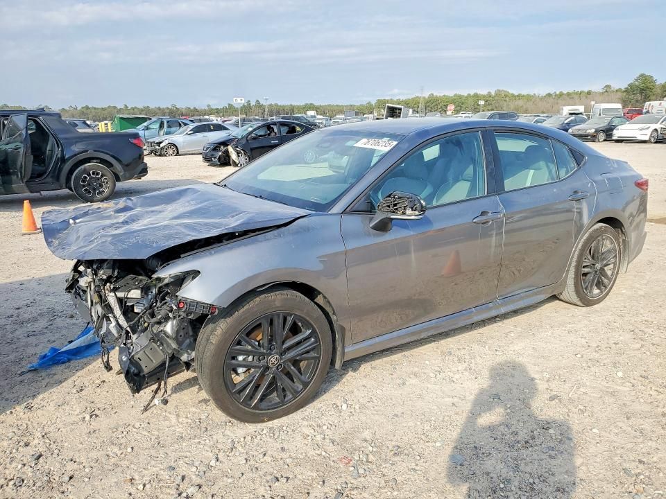 2025 Toyota Camry xse