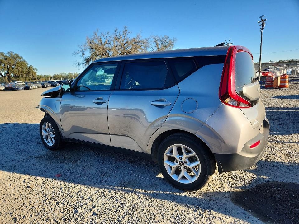 2022 KIA Soul lx