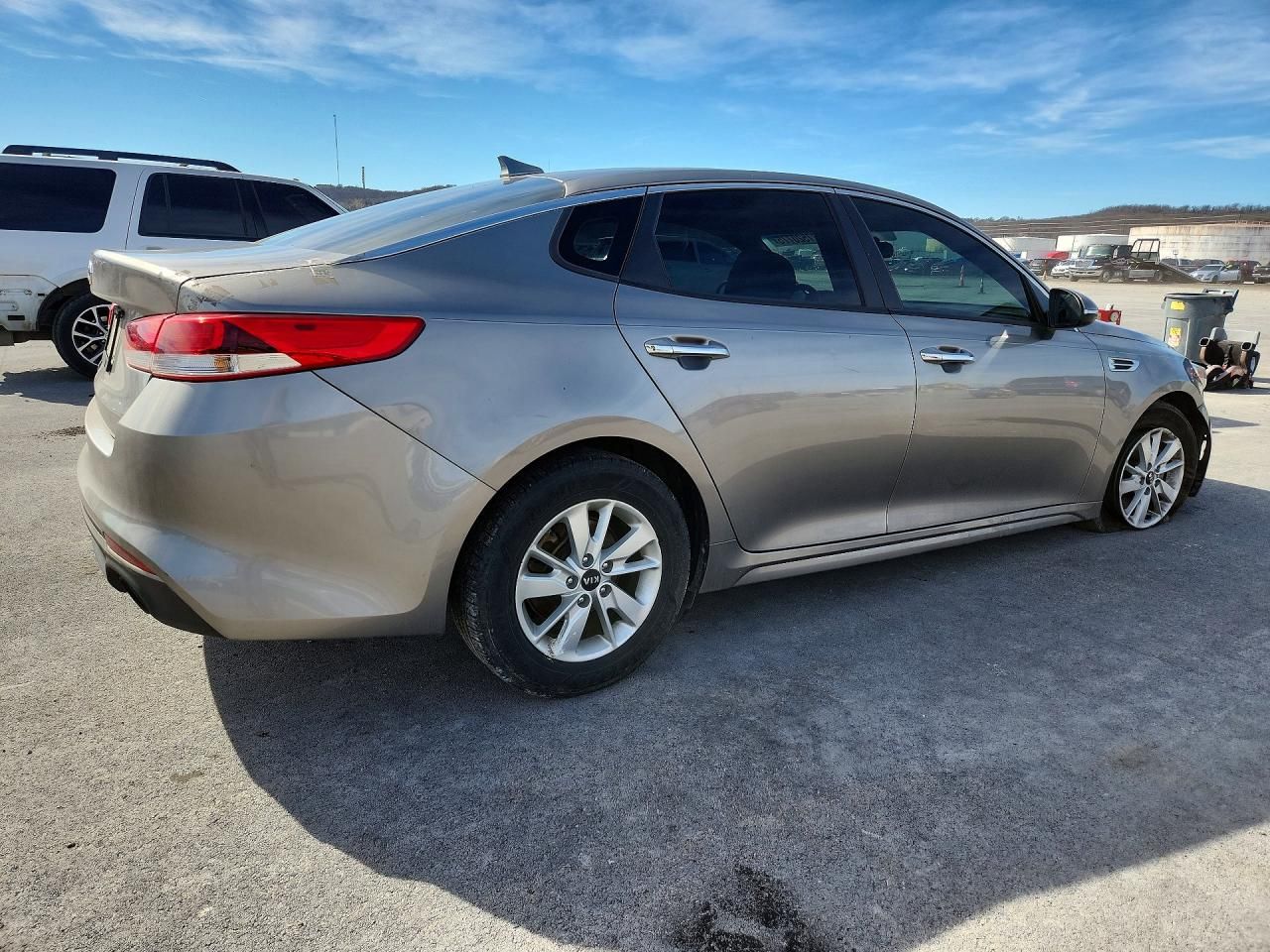 2017 KIA Optima lx