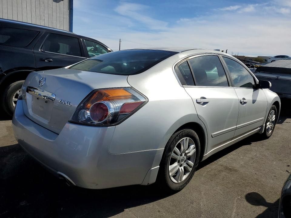 2011 Nissan Altima Base