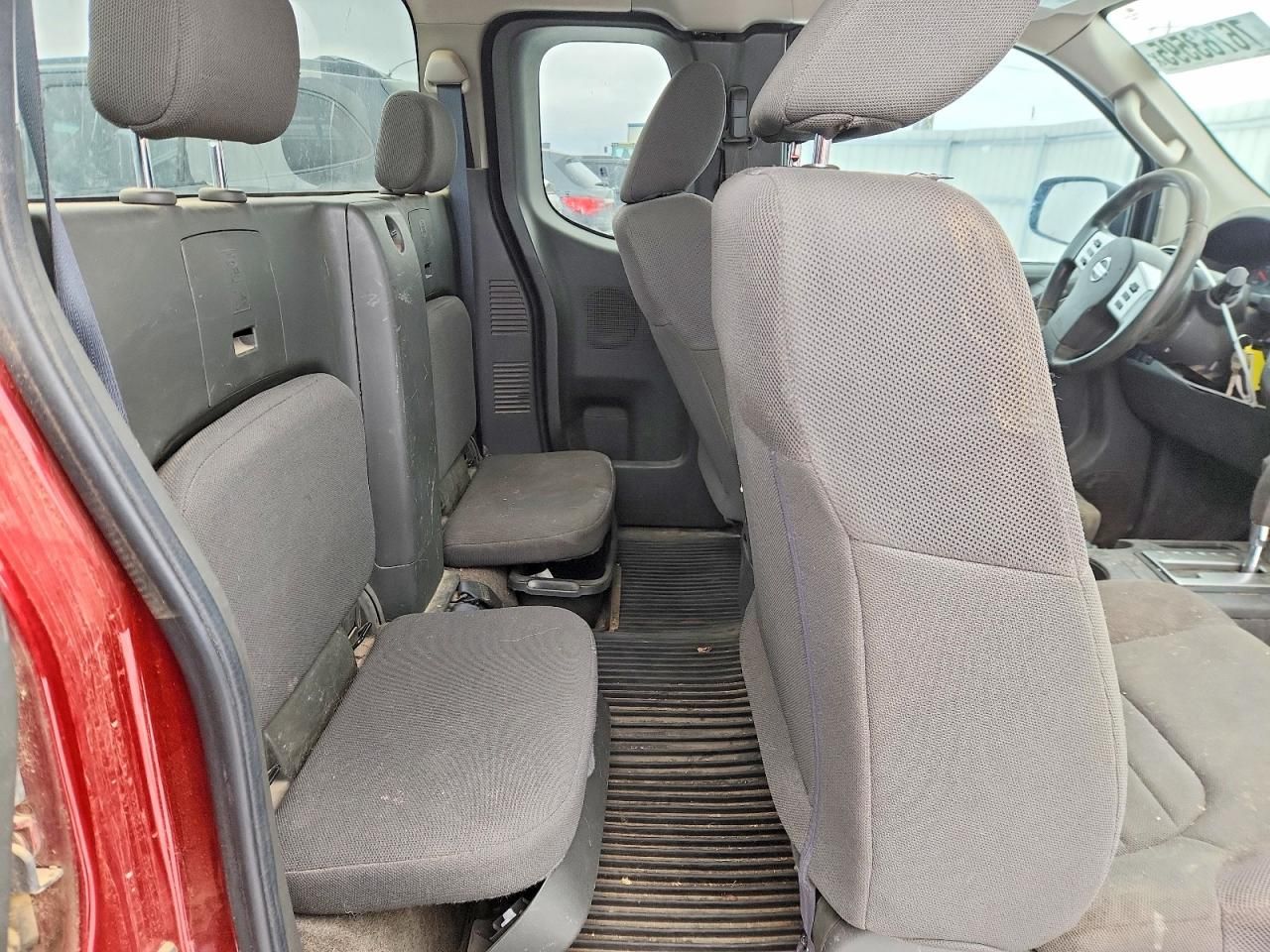 2017 Nissan Frontier s